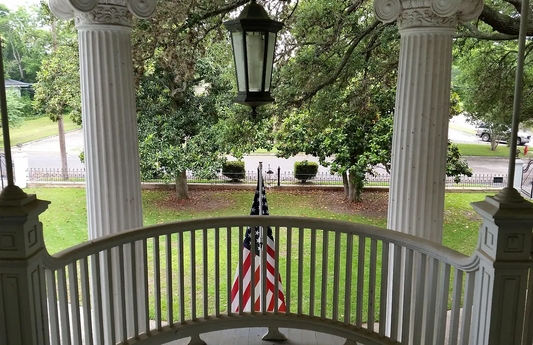 Belle Oaks Inn-1