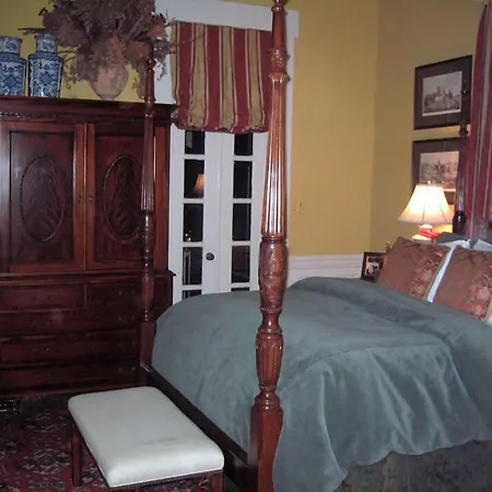 Belle Oaks Inn-3